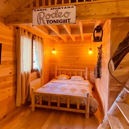 Ferienwohnung Escapade Dans Un Ranch Le Sourn Exterior foto