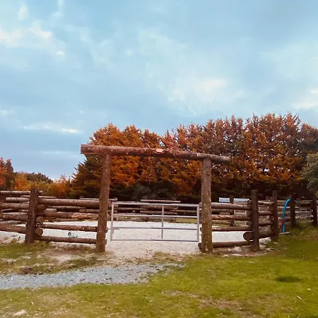 Ferienwohnung Escapade Dans Un Ranch Le Sourn Exterior foto